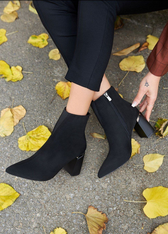 نیمبوت شیک زنانه/دخترانه جنس میکرو سوییت کامل ترک زیره کار یخ شکن pu ضدلغزش پاشنه ۶ سانت جدید rafikسایزبندی ۳۷ تا ۴۱