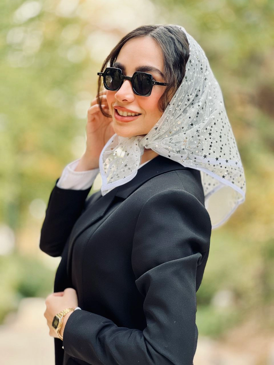 مینی اسکارف دخترانه توری سفید طرح ستاره مزونی