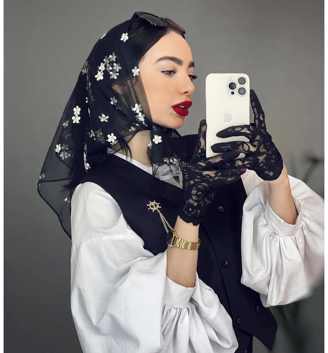 مینی اسکارف دخترانه توری گلدوزی شده مزونی