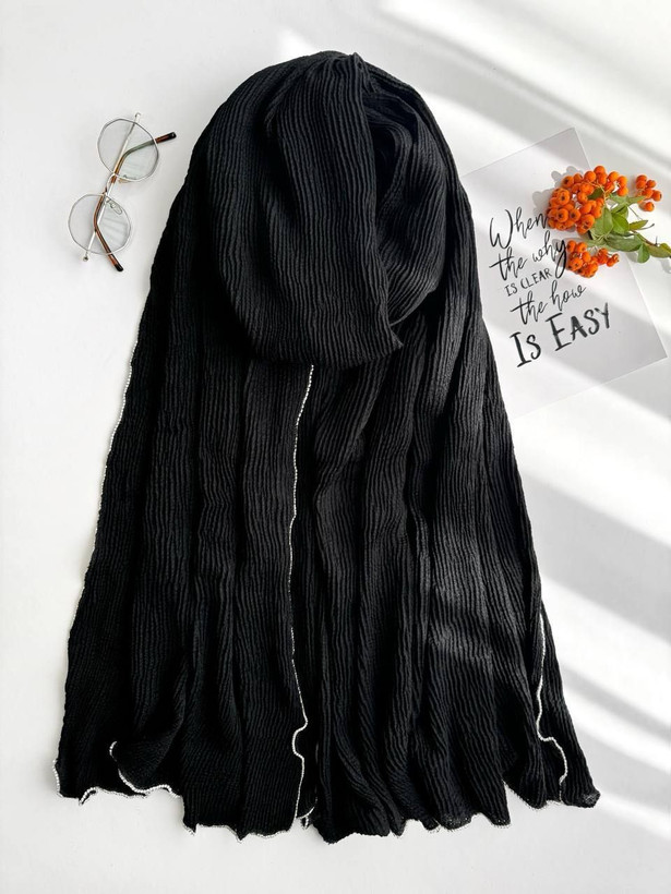 شال دخترانه/زنانه مشکی پلیسه جنس باکارات وارداتی