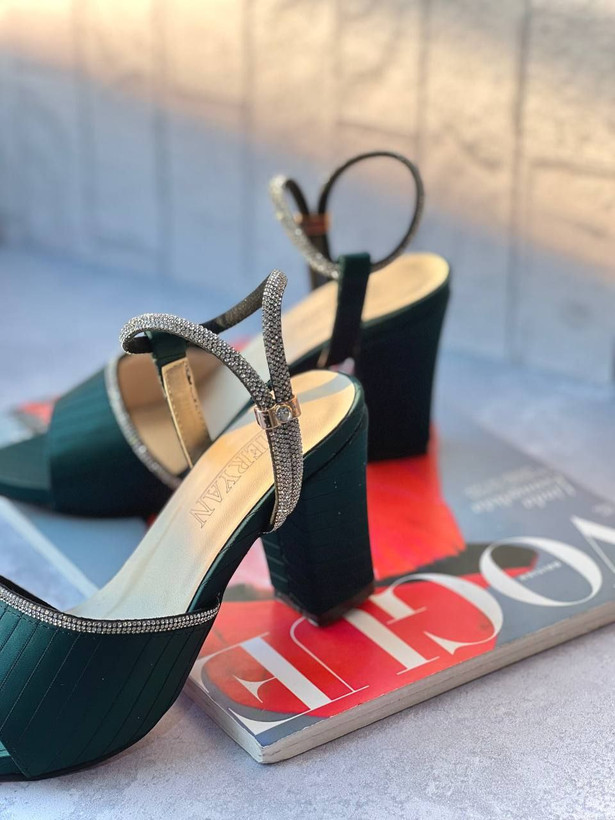 کفش مجلسی زنانه،دخترانه نگینی لژدار رنگبندی عالی پاشنه ۹سانت رنگ سبز