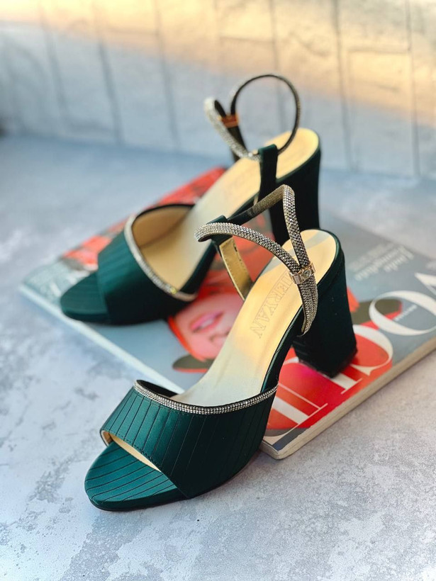 کفش مجلسی زنانه،دخترانه نگینی لژدار رنگبندی عالی پاشنه ۹سانت رنگ سبز