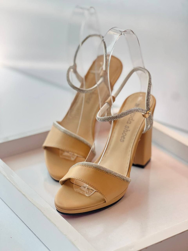 صندل مجلسی شیک زنانه،دخترانه سبز رنگ لژ ۱۱سانت کیفیت تضمینی