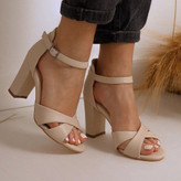 کفش شیک و مجلسی زنانه/دخترانه جنس چرم اصل قالب استاندارد پاخور شیک پاشنه ۸سانت کیفیت اصلی