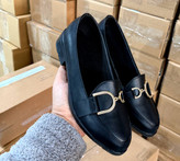 کفش کالج شیک دخترانه / زنانه جنس جدید بسیار شیک و راحت سایز ۳۷ تا ۴۰قیمت بسیار عالی و رقابتی خرید از تولیدی