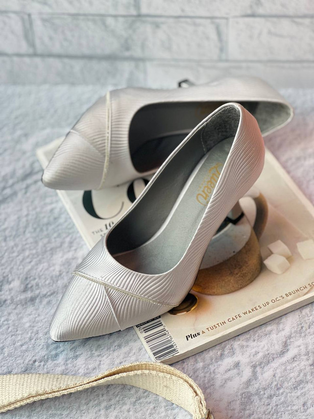 کفش مجلسی جدید زنانه/دخترانه زارا تک رج جدید پاشنه ۵سانت سایزبندی ۳۷ تا ۴۱ قیمت و رنگبندی عالی