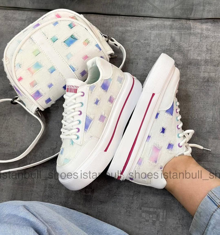 ونس دخترانه /زنانه مدل زاپ دار بسیار جدید تولید باغ سپهسالار بادوام و باکیفیت لژ ۵سانت قالب استاندارد زیره پیو قیمت بسیار عالی