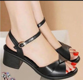 کفش صندل تابستانی بسیار شیک و راحت رنگ مشکی قیمت بسیار عالی خرید از تولیدی