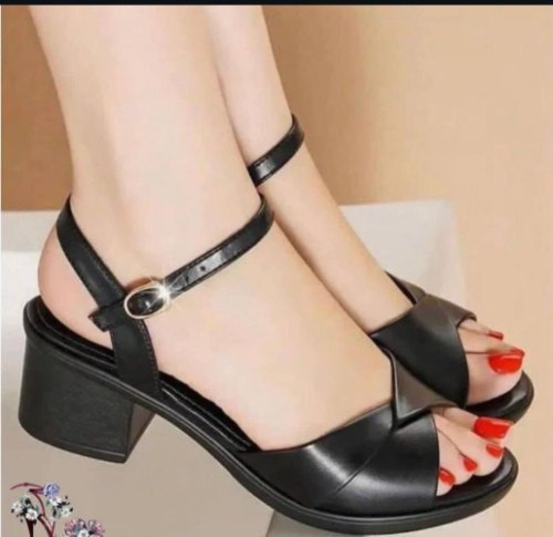 کفش صندل تابستانی بسیار شیک و راحت رنگ مشکی قیمت بسیار عالی خرید از تولیدی