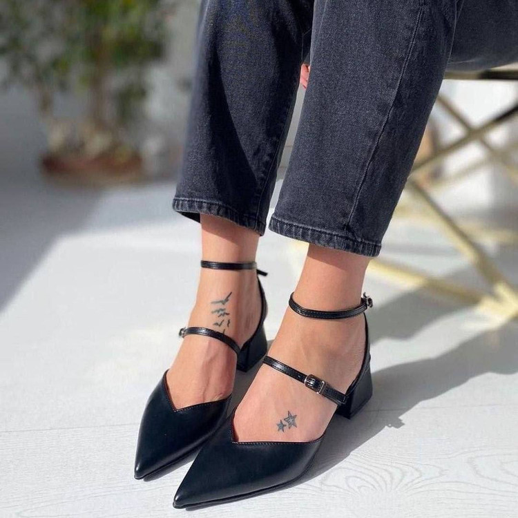 کالکشن عیدانه کفش زنانه/دخترانه بسیار شیک مدل هلما رویه چرم بیاله پشت چرم زیره دافوس پاشنه ۳سانت قیمت عالی خرید از تولیدی