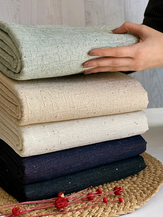 پارچه بسیار شیک زنانه/دخترانه جنس ژاکارد زربافت عرض ۱/۵ بدون آبرفت و چروکی و انعطاف قیمت بسیار عالی خرید از تولیدی