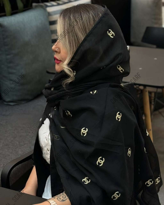 کالکشن جدید عیدانه شال ابریشم دو لایه مشکی مارک مزونی متریال وارداتی بسیار شیک خرید از تولیدکننده و واردکننده مستقیم