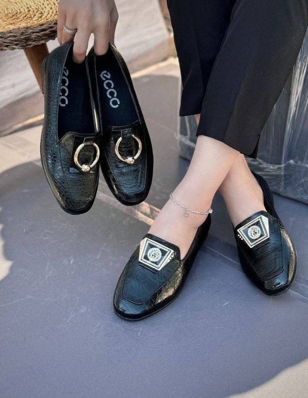 کفش کالج زنانه/دخترانه جدید و شیک خوشپا و با دوام قالب استاندارد زیره pvc قیمت بسیار عالی خرید از تولیدی