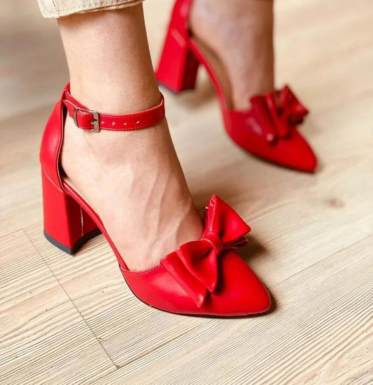 کفش مجلسی زنانه/دخترانه مدل پاپیون در دو جنس انتخابی سوئیت اصل و چرم قالب استاندارد کیفیت کار اصلی پاشنه ۶سانت قیمت عالی خرید از تولیدی