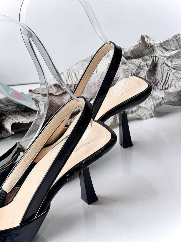 کفش مجلسی زنانه/دخترانه بسیار شیک زارا با کیفیت و ضمانت رویه ورنی زیره دافوس پاشنه ۷سانت سایزبندی ۳۶ تا ۴۱قیمت منصفانه خرید از تولیدی