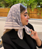 کالکشن عیدانه مینی اسکارف نخی اعلا مزونی در ۷رنگ جذاب قیمت و کیفیت عالی خرید از تولیدکننده و واردکننده مستقیم رنگ طوسی