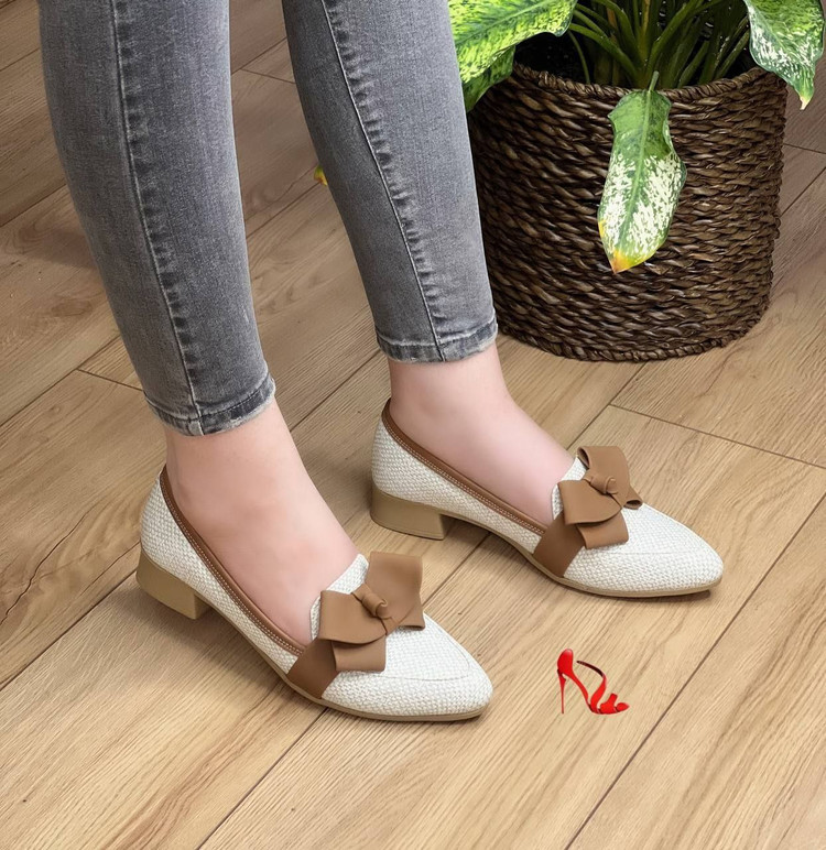 کفش کالج زنانه/دخترانه مدل الناز رویه کنفی جدید زیره بتا قالب استاندارد پاشنه ۳سانت پاخوری شیک قیمت عالی خرید از تولیدی