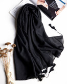 شال مشکی نخی مزونی نگینی متریال نخ اعلا تک رنگ قیمت منصفانه تک و عمده خرید از تولیدکننده و واردکننده مستقیم