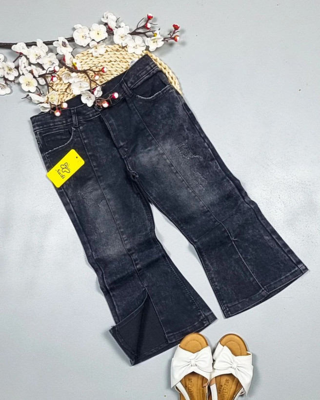 شلوار لی دخترانه رنگ زغالی چاکدار مناسب ۳ الی ۱۰ سال جنس لی درجه یک قیمت منصفانه خرید از تولیدی