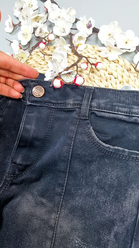 شلوار لی دخترانه رنگ زغالی چاکدار مناسب ۳ الی ۱۰ سال جنس لی درجه یک قیمت منصفانه خرید از تولیدی