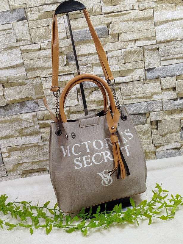 کیف دوشی و دستی زنانه جنس لی ابعاد ۲۵*۳۱ رنگبندی عالی قیمت منصفانه خرید از تولیدی