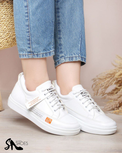 ونس زنانه/دخترانه بغل چاپی تولید سعید زیره پیو طبی درجه یک کیفیت با ضمانت سایزبندی ۳۷ تا ۴۰ در دو رنگ مشکی و سفید قیمت منصفانه خرید از تولیدی