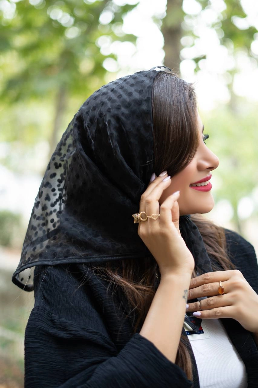 مینی اسکارف توری توپی ارگانزا مشکی مخملی مزونی متریال ارگانزا تک رنگ تک و عمده قیمت منصفانه خرید از تولیدکننده و واردکننده مستقیم