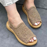 صندل گیپوری زنانه/دخترانه رویه گیپور وارداتی باکیفیت زیره مواد نو نرم و سبک در سه رنگ کرم،مشکی نسکافه ایقالب استاندارد و کیفیت استاندارد