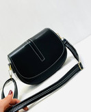 کیف دوشی زنانه/دخترانه مدل دایره صابونی جنس وارداتی سایز ۲۵*۱۷ قیمت منصفانه