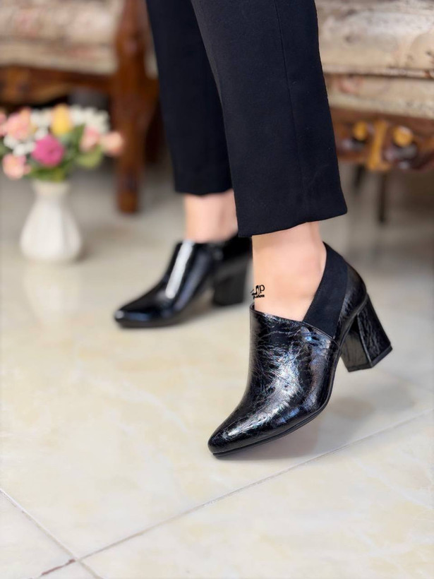 کفش کلاسیک زنانه مدل بارانا رویه پشت چرم پاخوری شیک پاشنه ۶ سانت دافوس قالب استاندارد یک سال ضمانت کیفیت عالی سایز ۳۷ تا ۴۱ قیمت منصفانه خرید از تولیدی