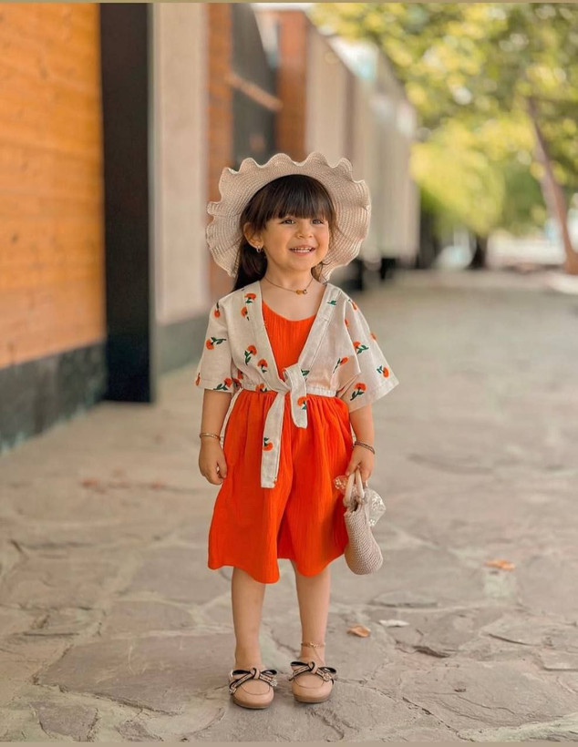 ست شومیز و اورال بچگانه دخترانه نیلو جنس پشت کت لینن و جلوی کت لینن گلدوزی برجسته شنل (فوق اعلا) جنس اورال کتان گرم بالا و لینن سایز ۴۰،۴۵ و ۵۰ قیمت عالی