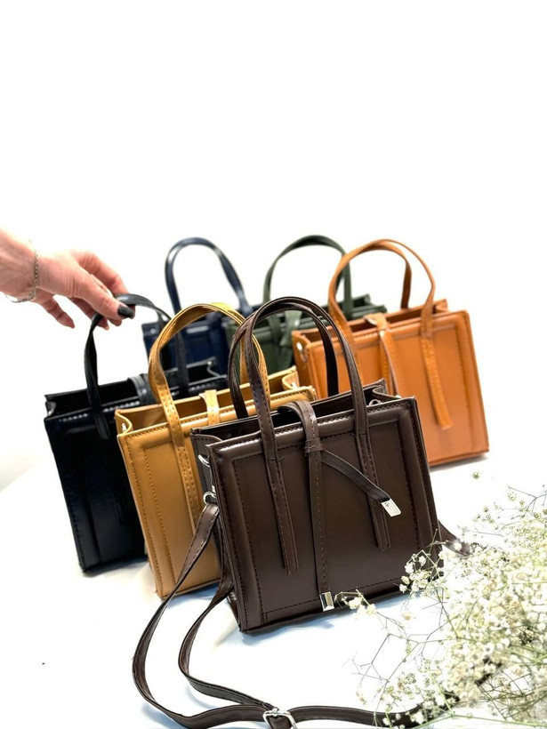 کیف دوشی زنانه/دخترانه مدل مربع جنس وارداتی سایز ۱۸/۵*۱۳/۵ رنگبندی عالی قیمت منصفانه خرید از تولیدی