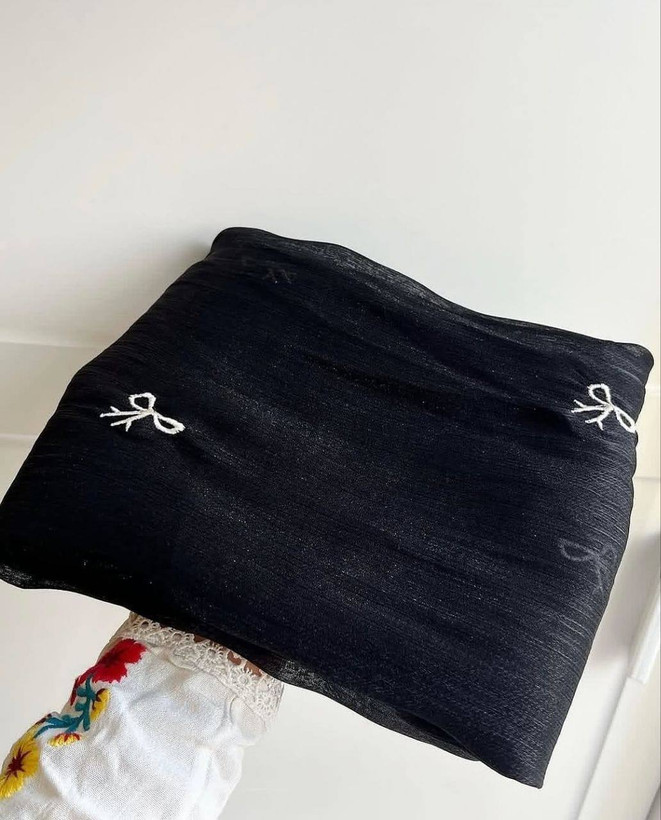 شال مشکی پاپیون مزونی متریال وارداتی تک رنگ قیمت منصفانه خرید تک و عمده از تولیدکننده و واردکننده مستقیم