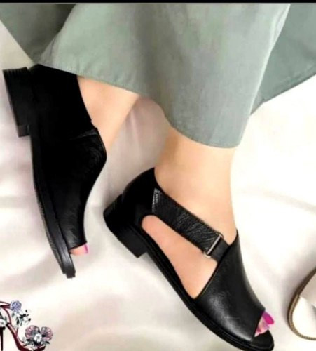 کفش صندل تابستانی زنانه/دخترانه بسیار شیک و راحت سایزبندی ۳۷ تا ۴۰ قیمت عالی خرید مستقیم از تولیدی