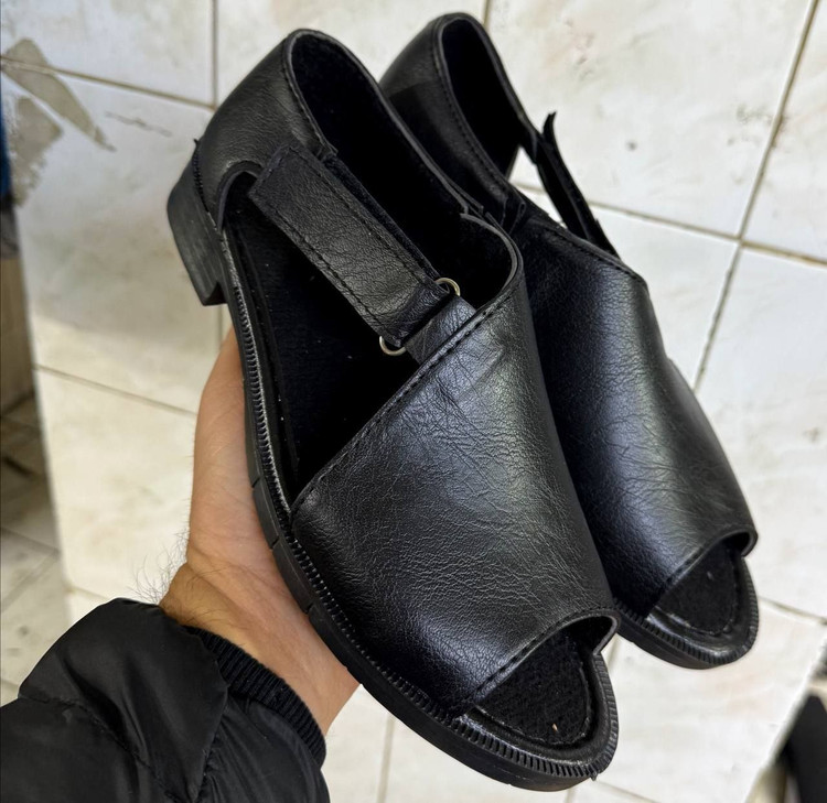 کفش صندل تابستانی زنانه/دخترانه بسیار شیک و راحت سایزبندی ۳۷ تا ۴۰ قیمت عالی خرید مستقیم از تولیدی