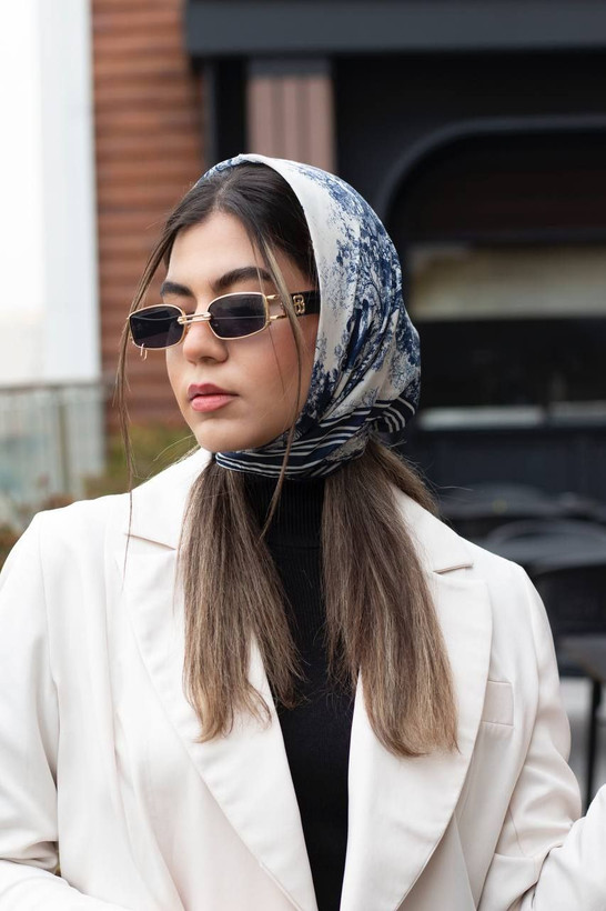 مینی اسکارف نخی مزونی طرح ترند و لاکچری متریال نخی اعلا قیمت منصفانه