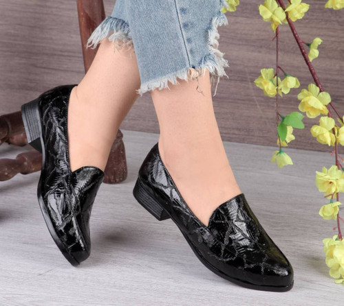 کفش کالج زنانه/دخترانه جنس جدید بسیار شیک و راحت سایز ۳۷ تا ۴۰ قیمت رقابتی و منصفانه خرید مستقیم از تولیدی