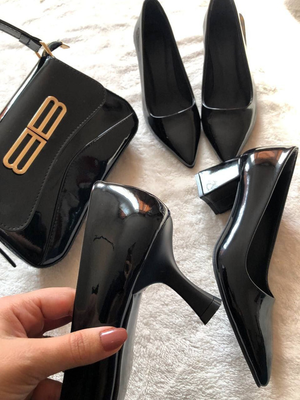 دو مدل کفش مجلسی زنانه/دخترانه و کیف ست رنگ مشکی همیشه پرطرفدار سایزبندی ۳۶ تا ۴۱ پاشنه ۵ سانت کیف یراق خارجی و استر دار ارسال فوری قیمت منصفانه خرید از تولیدی