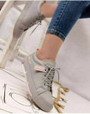 کفش اسپرت زنانه/دخترانه مدل بندی باکیفیت ضمانت بسیار شیک و راحت سایزبندی ۳۷ تا ۴۰ در دو رنگ سفید و مشکی قیمت عالی خرید از تولیدی