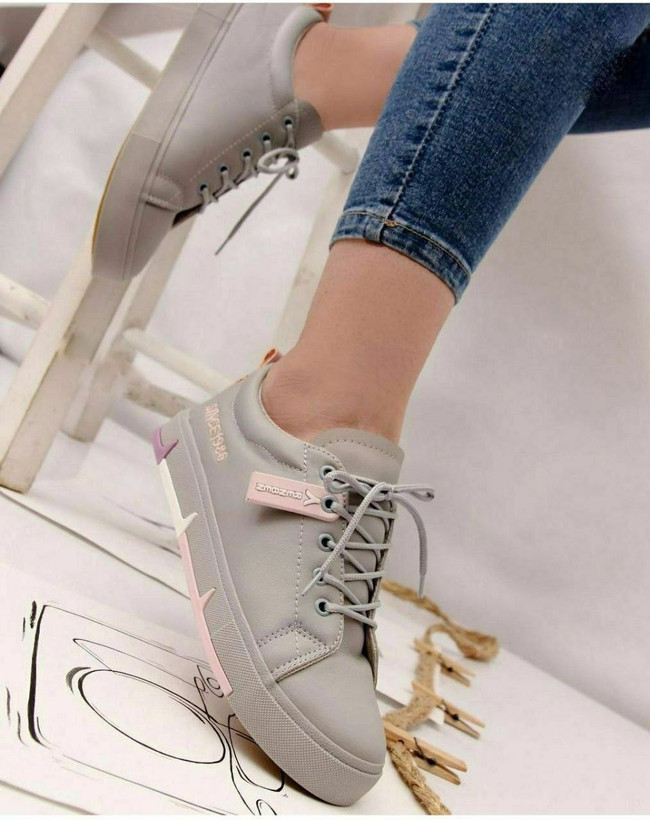 کفش اسپرت زنانه/دخترانه مدل بندی باکیفیت ضمانت بسیار شیک و راحت سایزبندی ۳۷ تا ۴۰ در دو رنگ سفید و مشکی قیمت عالی خرید از تولیدی