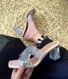 صندل زنانه/دخترانه نگینی جدید پاشنه شیشه ای شش سانت رویه طلق و نگین دو رنگ مشکی و کرم سایزبندی ۳۷ تا ۴۰ قیمت منصفانه خرید از تولیدی