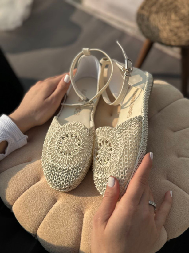 صندل کالج گیپوری فوق شیک زیره پیو قالب استاندارد سایز ۳۷ تا ۴۰ رنگبندی متنوع قیمت منصفانه خرید از تولیدی