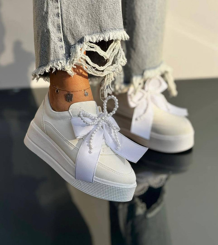 ونس زنانه/دخترانه مروارید زیره پیو پاخور عالی سایزبندی ۳۷ تا ۴۰ در دو رنگ مشکی و سفید قیمت منصفانه خرید از تولیدی