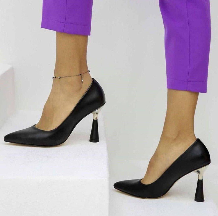 کفش مجلسی زنانه/دخترانه مدل جدید قالب استاندارد پاشنه ۷ سانت و جدید کیفیت عالی ترک در سه جنس انتخابی چرم عالی و سوئیت عالی و ورنی اصل پاخوری شیک و عالی قیمت منصفانه خرید از تولیدی