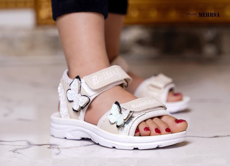 صندل پروانه ای دخترانه زیره پیو تزریق کیفیت عالی جنس ضخیم قابل شستشو سایزبندی ۲۶ تا ۳۵ قیمت منصفانه خرید از تولیدی