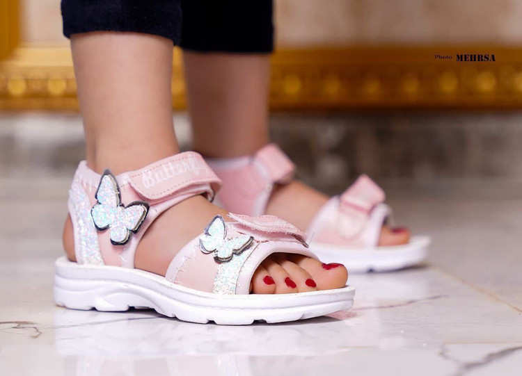 صندل پروانه ای دخترانه زیره پیو تزریق کیفیت عالی جنس ضخیم قابل شستشو سایزبندی ۲۶ تا ۳۵ قیمت منصفانه خرید از تولیدی