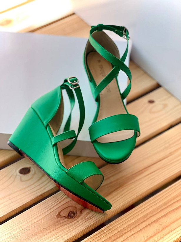 کفش مجلسی زنانه/دخترانه لژدار سایزبندی 36 تا 40 قالب استاندارد کیفیت عالی درجه یک با ضمانت گارانتی رنگبندی مداد رنگی قیمت منصفانه خرید از تولیدی