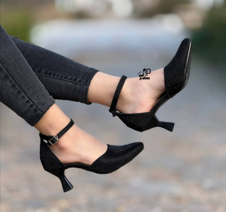 کفش مجلسی زنانه/دخترانه بسیار شیک رویه نگین کاری پاشنه ۷ سانتی زیره دلتا سایزبندی ۳۷ تا ۴۱ کیفیت بینظیر پاخوری شیک قیمت منصفانه خرید از تولیدی