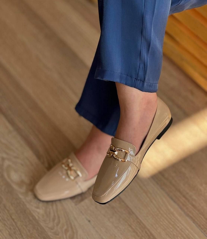 کفش کالج زنانه/دخترانه جدید بسیار شیک خوشپا راحت سایزبندی ۳۷ تا ۴۰ در رنگبندی جذاب قیمت منصفانه خرید از تولیدی