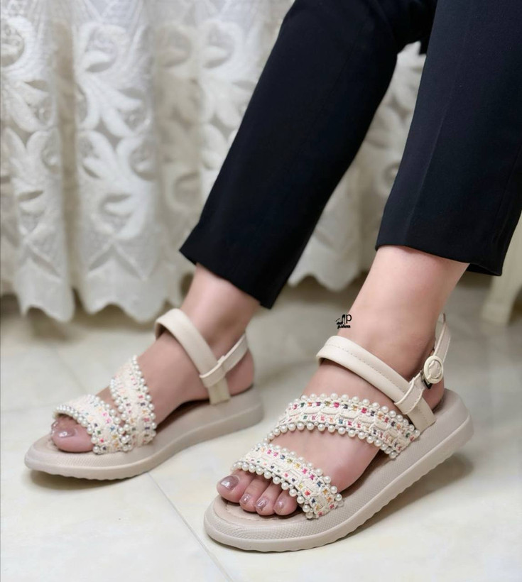 صندل تابستانی زنانه/دخترانه پاخوری شیک زیره پیو نرم و راحت ۳ سانت متریال ترک سایزبندی ۳۷ تا ۴۰ تولید باغ سپهسالار قیمت منصفانه خرید از تولیدی